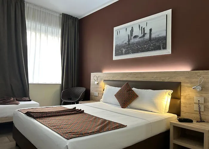 Stradivari ミラノ