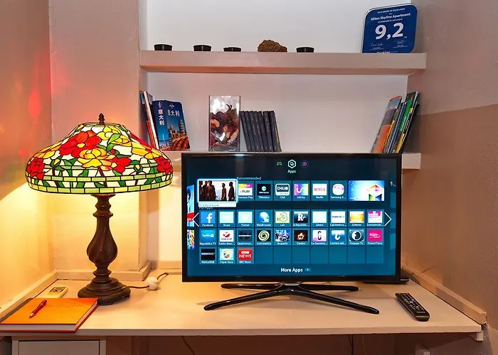 Skyline In Citta Studi A 1 Minuto Dal Metro Con Terrazzo Wi-fi E Netflix * Милан