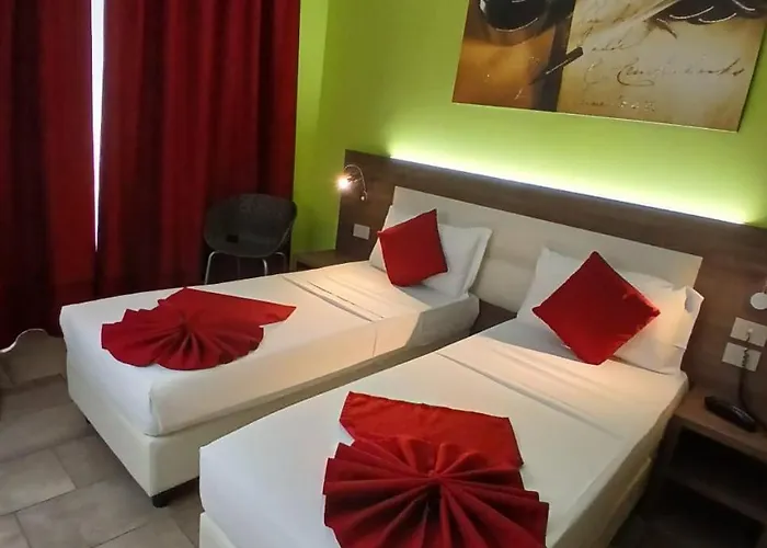 Stradivari ホテル