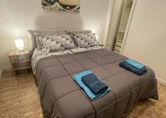 Artstay Exclusive Near Train Metro, Parking Apartamento