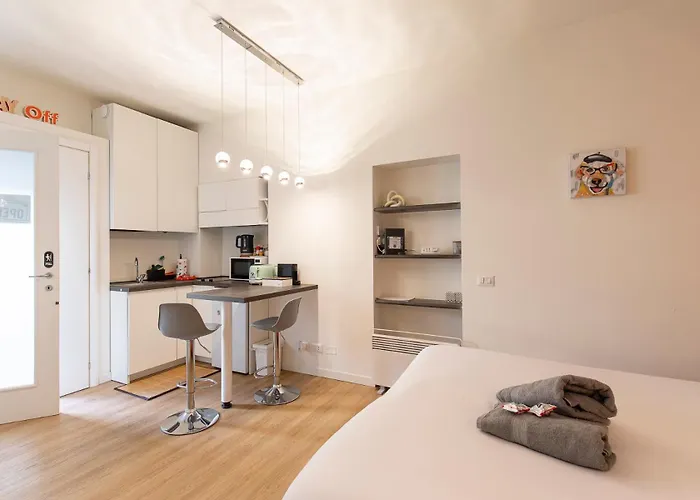 Apartman La Vecchia Milano-les Nubles Vannucci - Il Ballatoio E Il Cortile