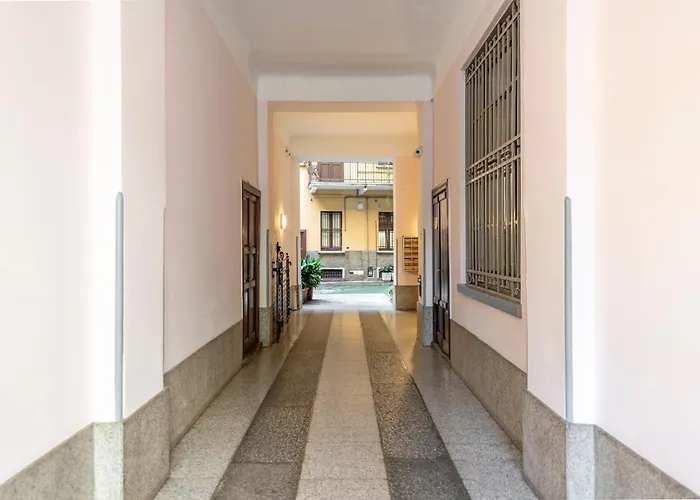 Bessy House At Fondazione Prada Apartmán