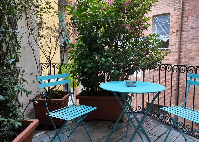 Retreats Porta Romana شقة