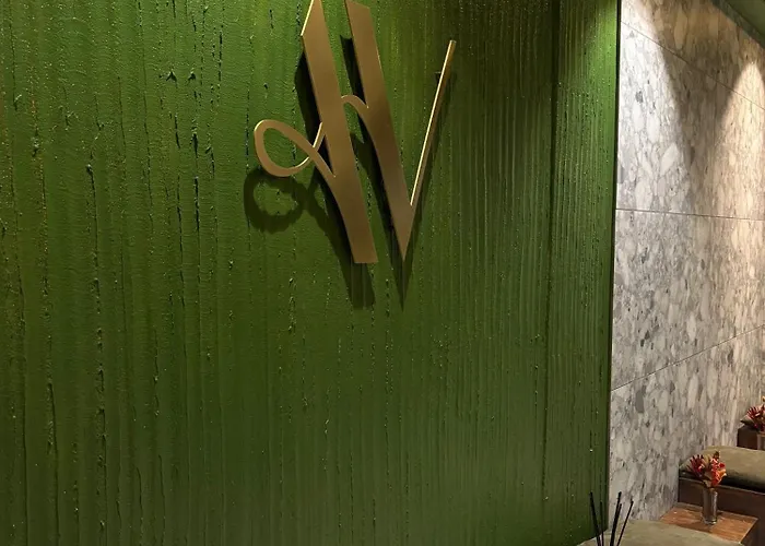 Av Milan