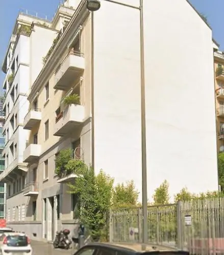 Giuliani - Via Giovanni Prati * ميلان