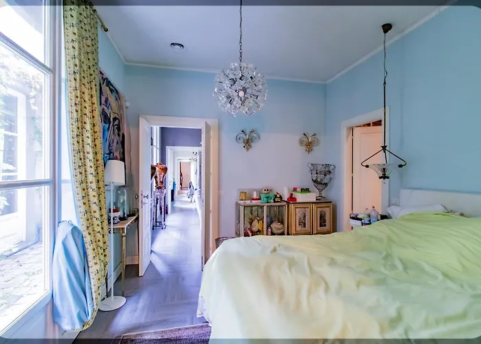 Designed Luxury Loft With Private Exclusive Garden Вилла Милан