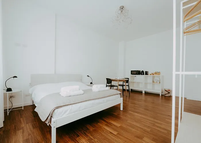 Faro Bed & Breakfast *