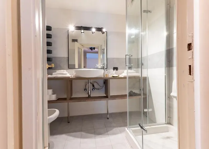 Host4u - La Scala At Palazzo Dell'orso In Center