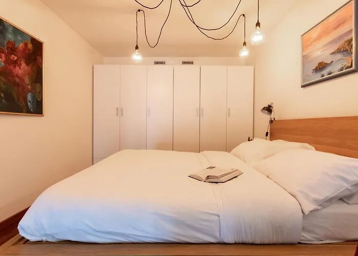 Host4u - La Scala At Palazzo Dell'orso In Center Apartment *