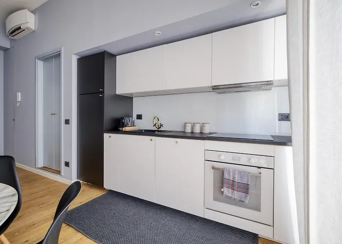 Just Urban Stays - Chic & Stylish Apt In City Center - 1 Min M2 Metro Appartement Milaan