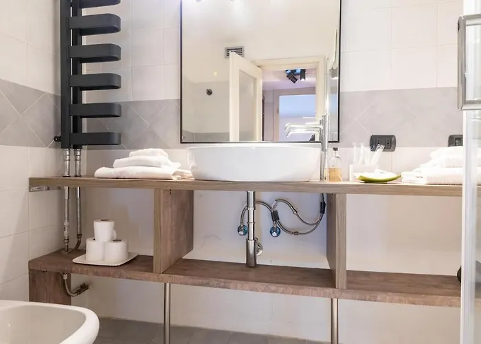 Host4u - La Scala At Palazzo Dell'orso In Center