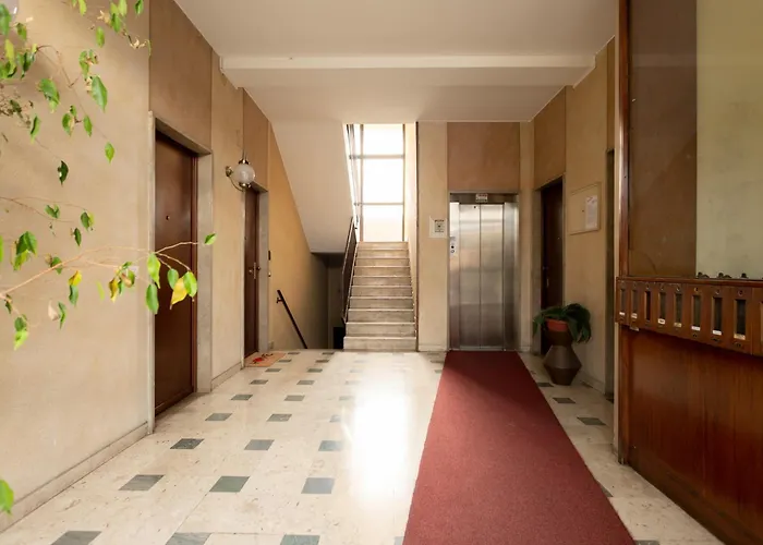 Anna San Siro Appartement *