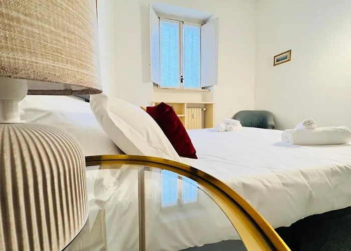 Camperio Large - Duomo And Brera *