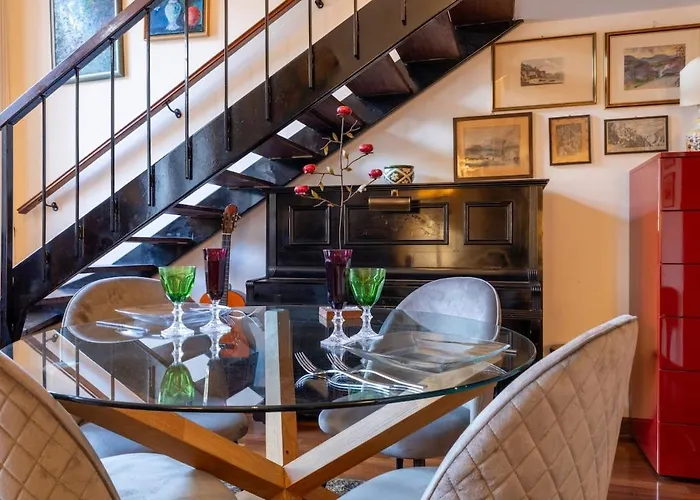 Host4u - La Scala At Palazzo Dell'orso In Center Apartment