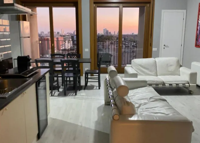 Attico Piano 11, 3 Camere, 2 Bagni, - Cucina Μιλάνο
