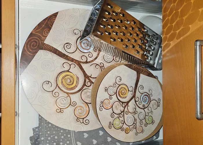 La Musa Di Dante Milan