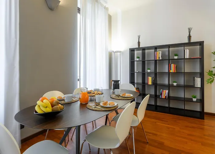 Borromei, 11 - Eleganza In Pieno Centro Milan