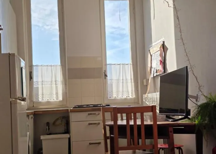 Апартаменты Mondrian's Flat In - Cadore V Giornate - Metro M4 Dateo *