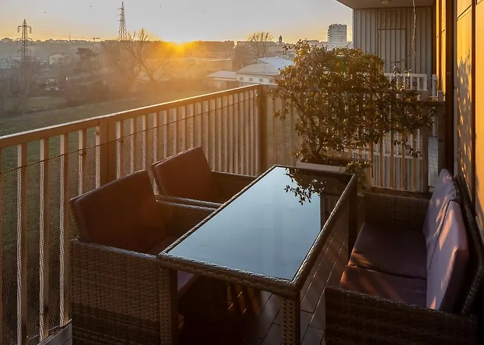 Διαμέρισμα Sky Garden - Private Garage