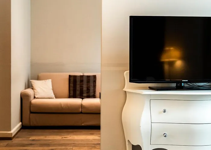 Townhouse 33 Boutique Hotel 4*