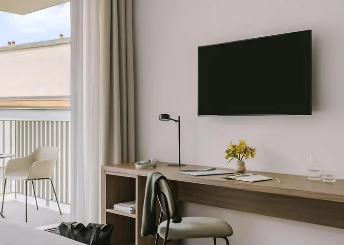 Numa Montenero 4* מילאנו