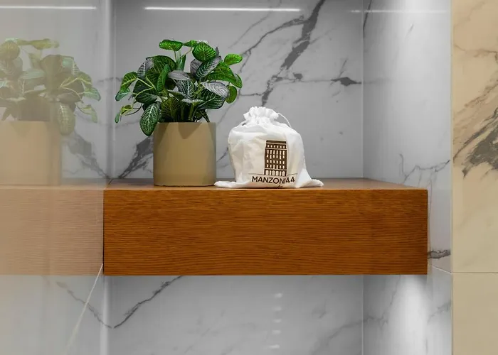 Appartement Manzoni 44 *