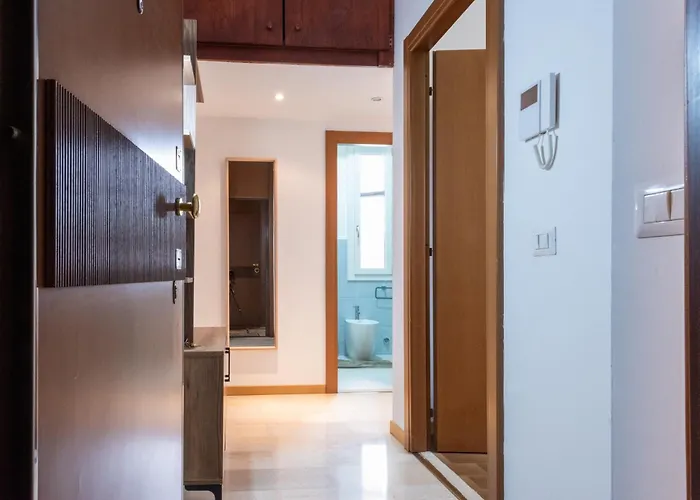 Orea Spiti - Modern Rosselli * Milano