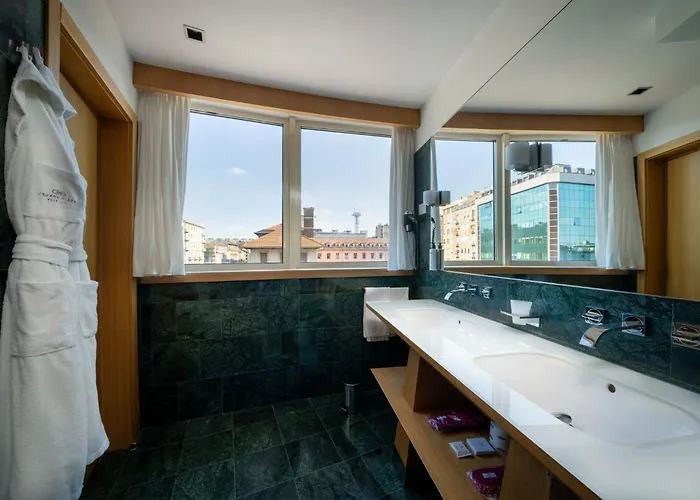 Hotell Crowne Plaza By Ihg 4*