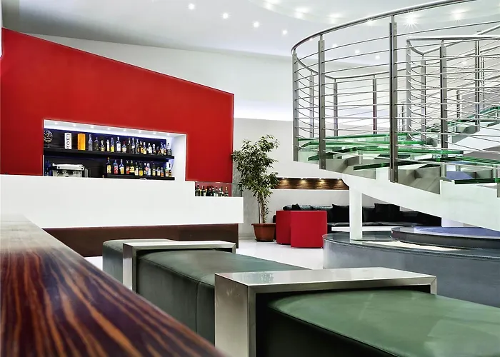 Ibis Styles Centro 3*