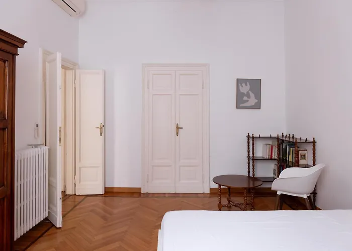 Apartmán Stylish Walking Distance Duomo Mirable Pm