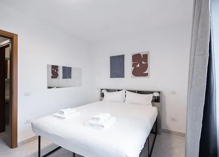 Lejlighed Moderno Bilocale In Via Tortona A 500m Dai Navigli *