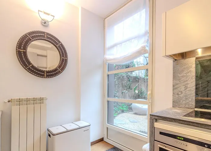 Isola Oasis - Loft With Garden & Free Private Garage *