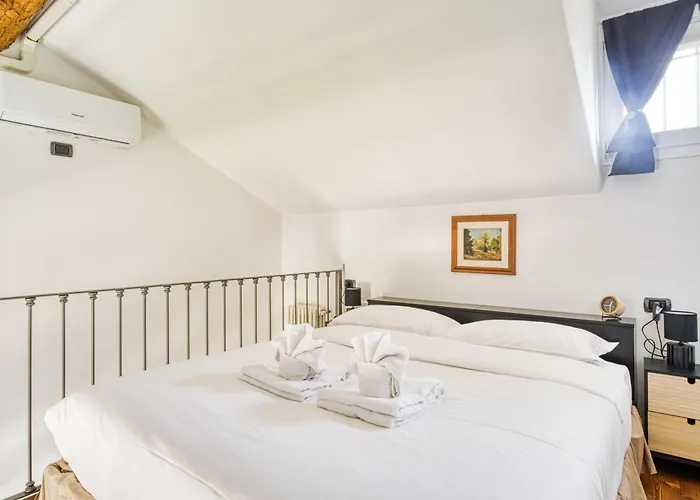 Atelier Navigli - Elegant Loft With Canal View * Milán