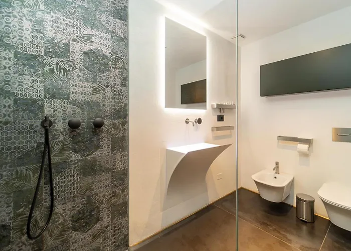 Elegant And Spacious Loft Downtown In The Fashion District