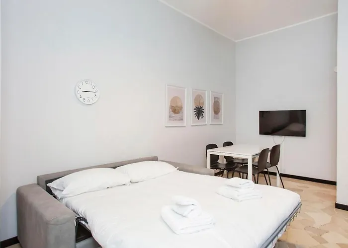 Stayeasy Santasofia8-m - Duomo 1br Cozy Flat Milano