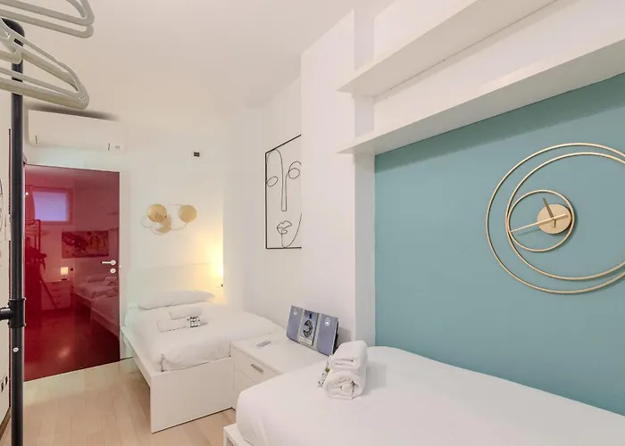 Isola Oasis - Loft With Garden & Free Private Garage Apartmán *