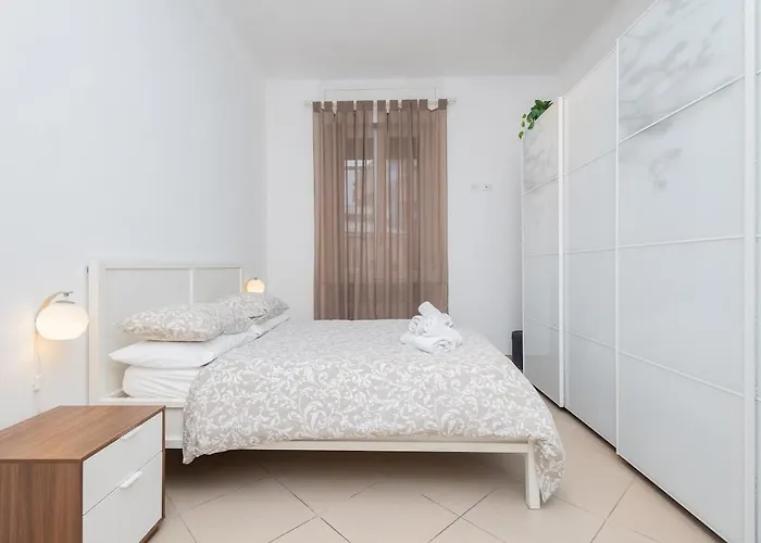 公寓 Comfortable House Mm Brenta - Arena Santa Giulia 米兰