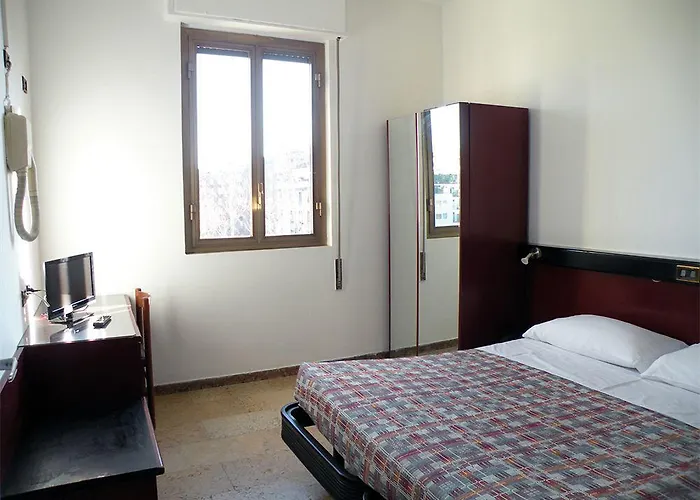 Virgilio فندق ميلان