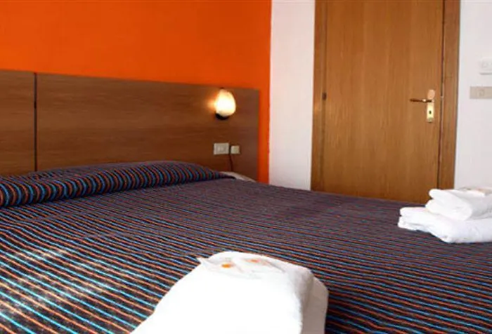 Hotell Amendola Fiera *