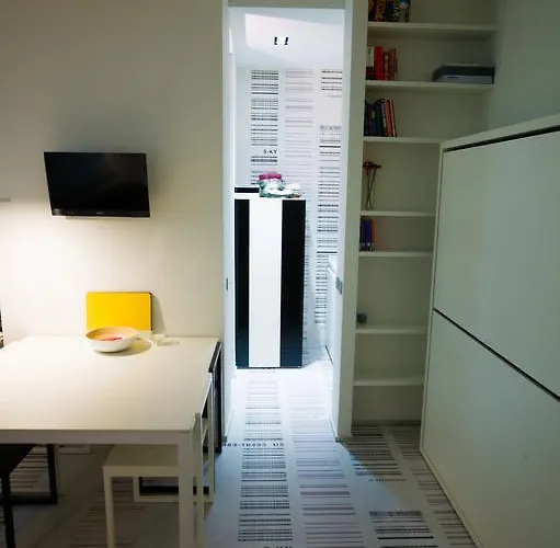 Stylish Mini In The Heart Of Apartment