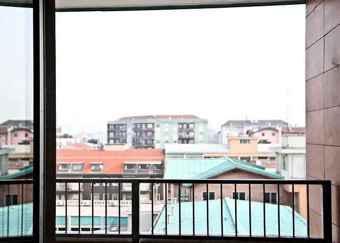 Housing32 Милан