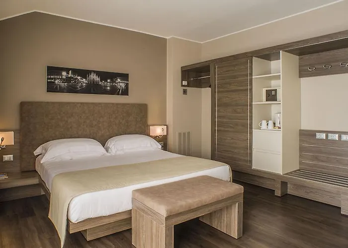 Otel Palazzo Delle Stelline 3*