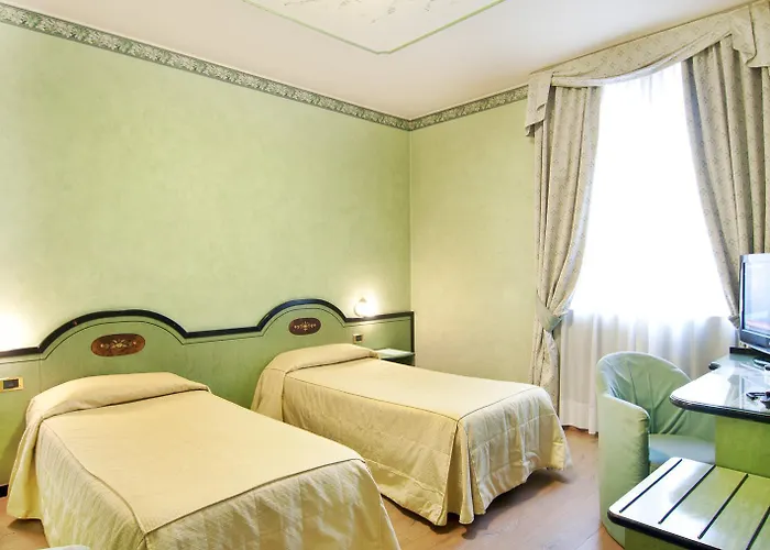 Hotel Ih Puccini