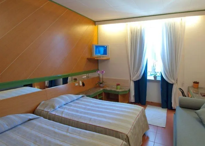 Sempione Hotell 3*
