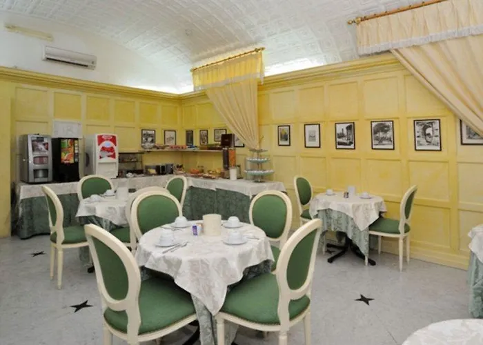 فندق Virgilio 2*