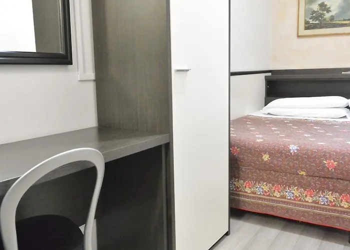 Отель Arno Милан