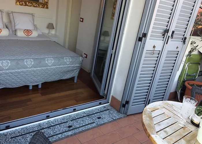 Pied A Terre With Terrazza In Center Milánó