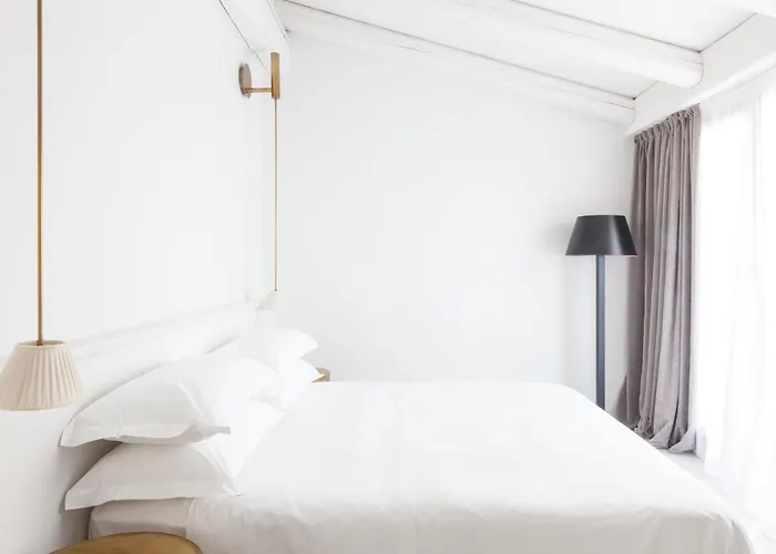 Senato 4* Milan