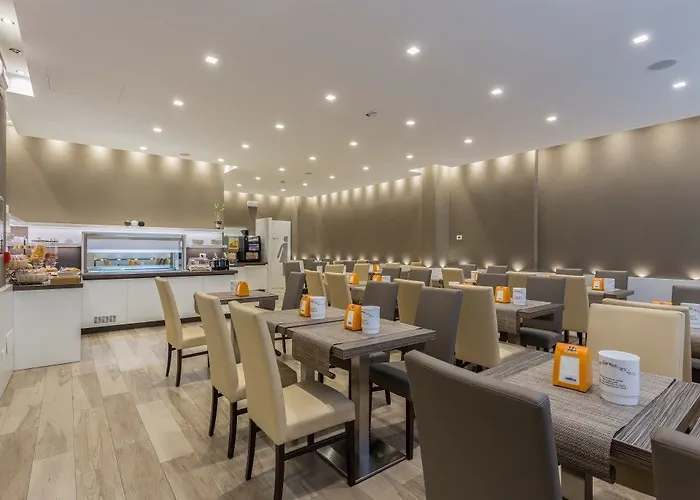 Hotel Mistral Mediolan