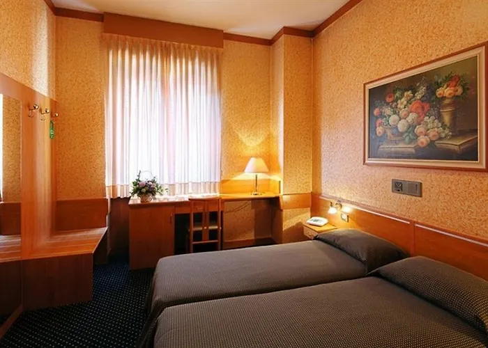 Mentana, By R Collection 4* Milan